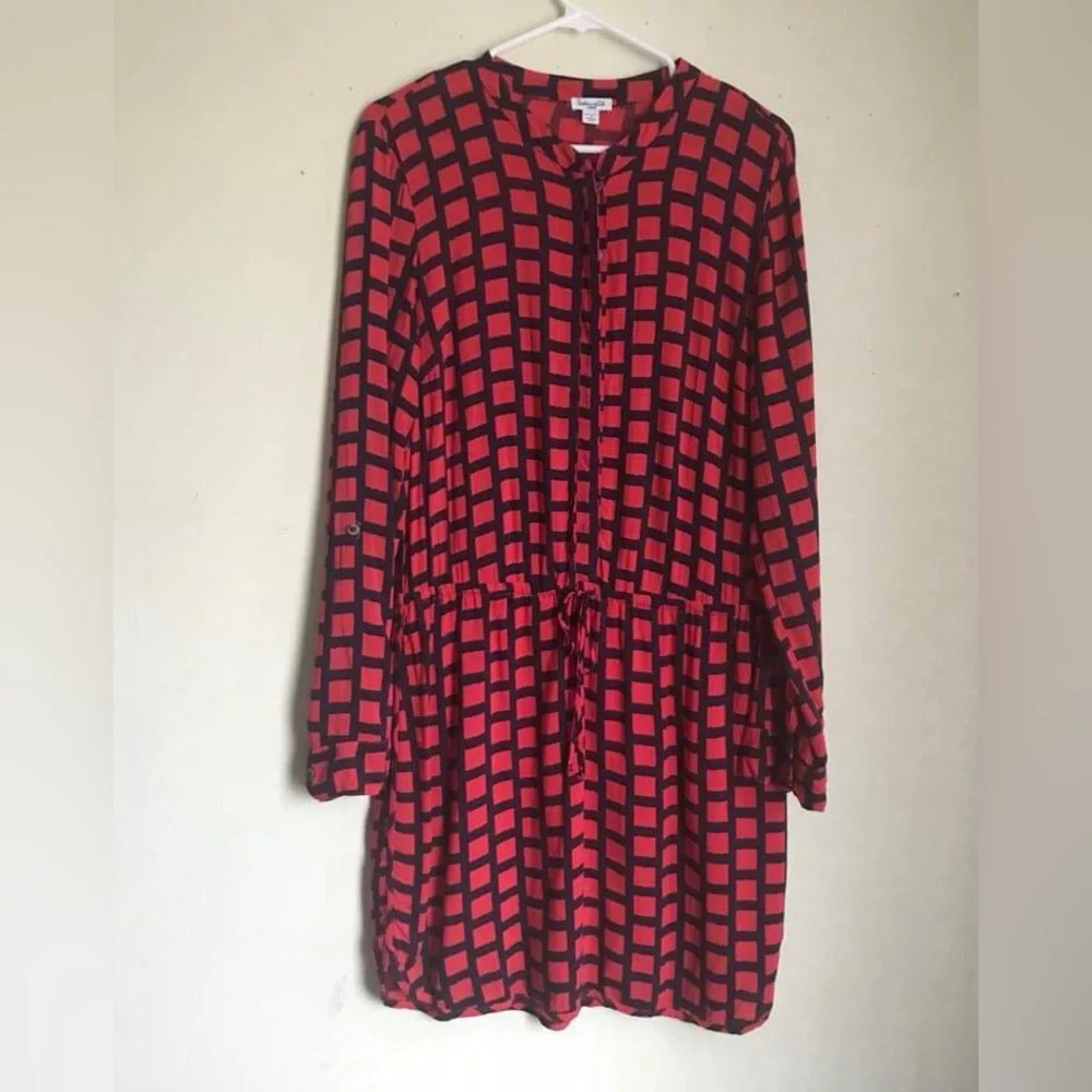 Splendid Large Dress - Picture 4 of 6